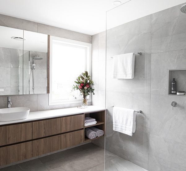Bathroom Renovation in Brunswick, Melbourne by M.J. Harris